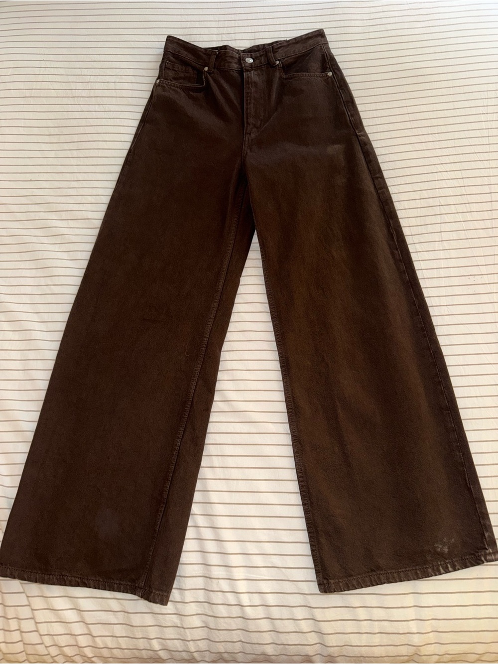 Zara Wide-Leg Jeans in Dark Brown